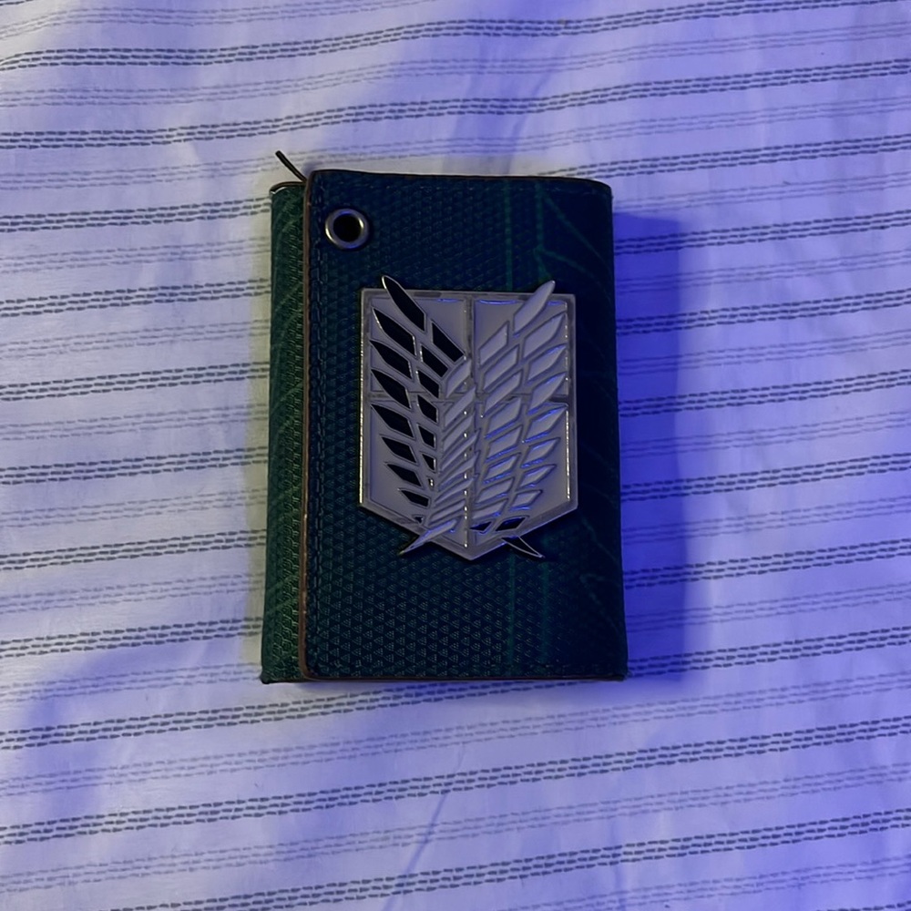 Attack on Titan Wallet ⚔️